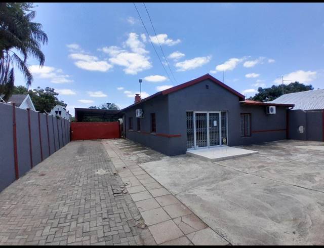 3 BEDROOM HOUSE FOR SALE IN BO-DORP